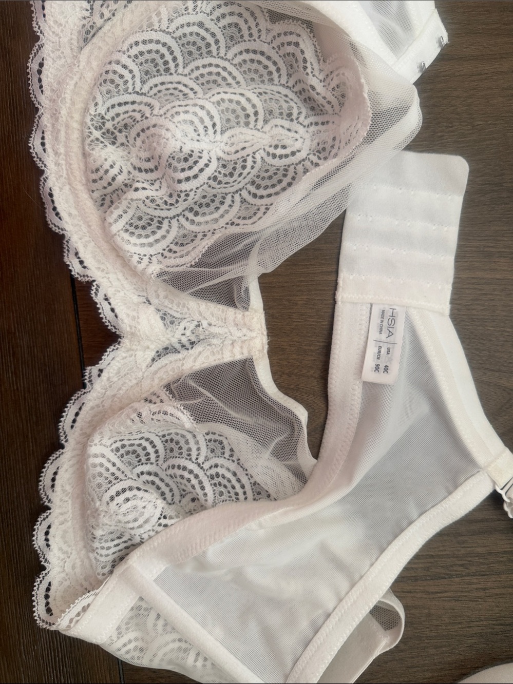 Lace Underwire Bra in Soft White